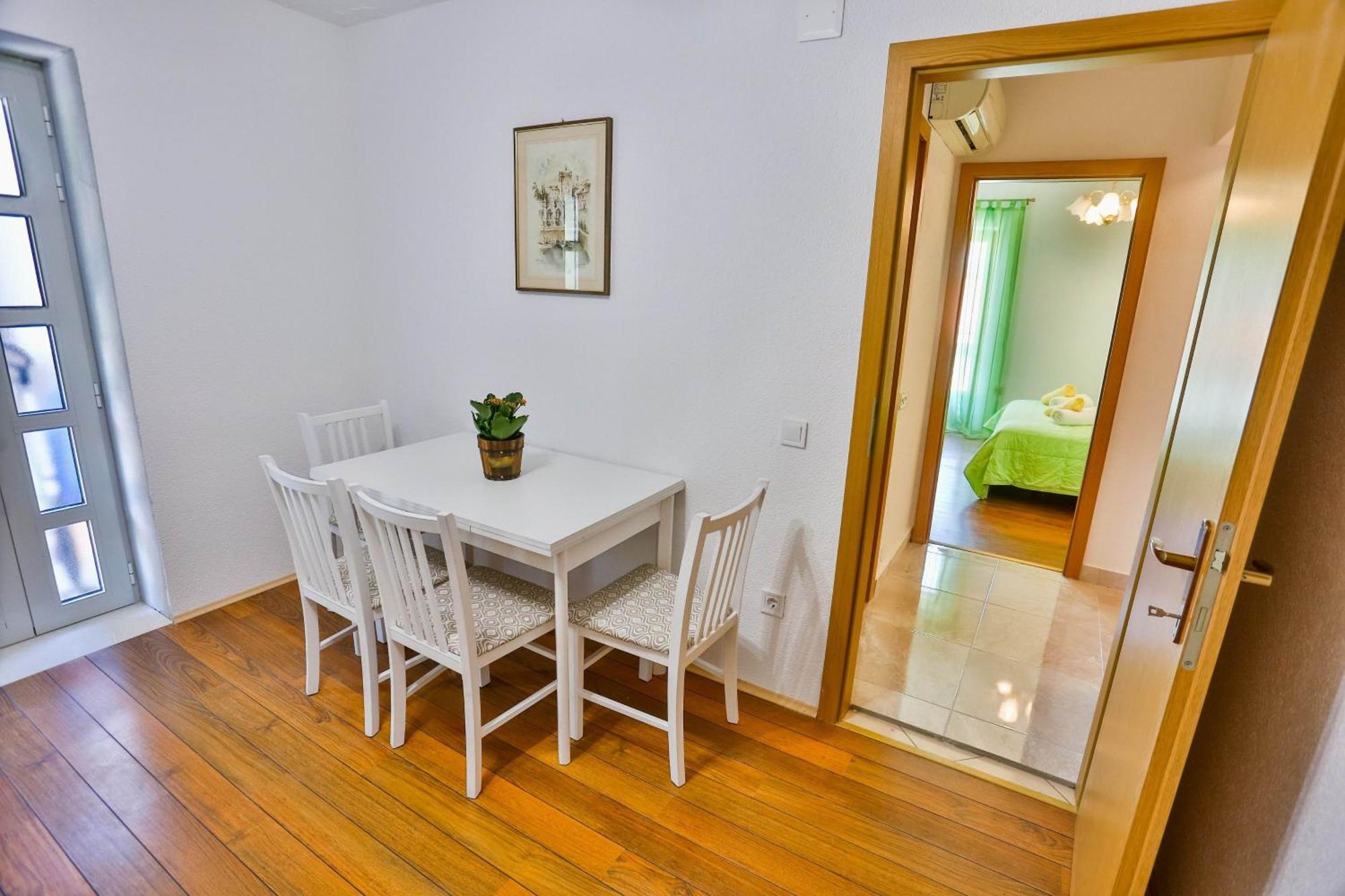 Apartments Lenka Sutivan Phòng bức ảnh